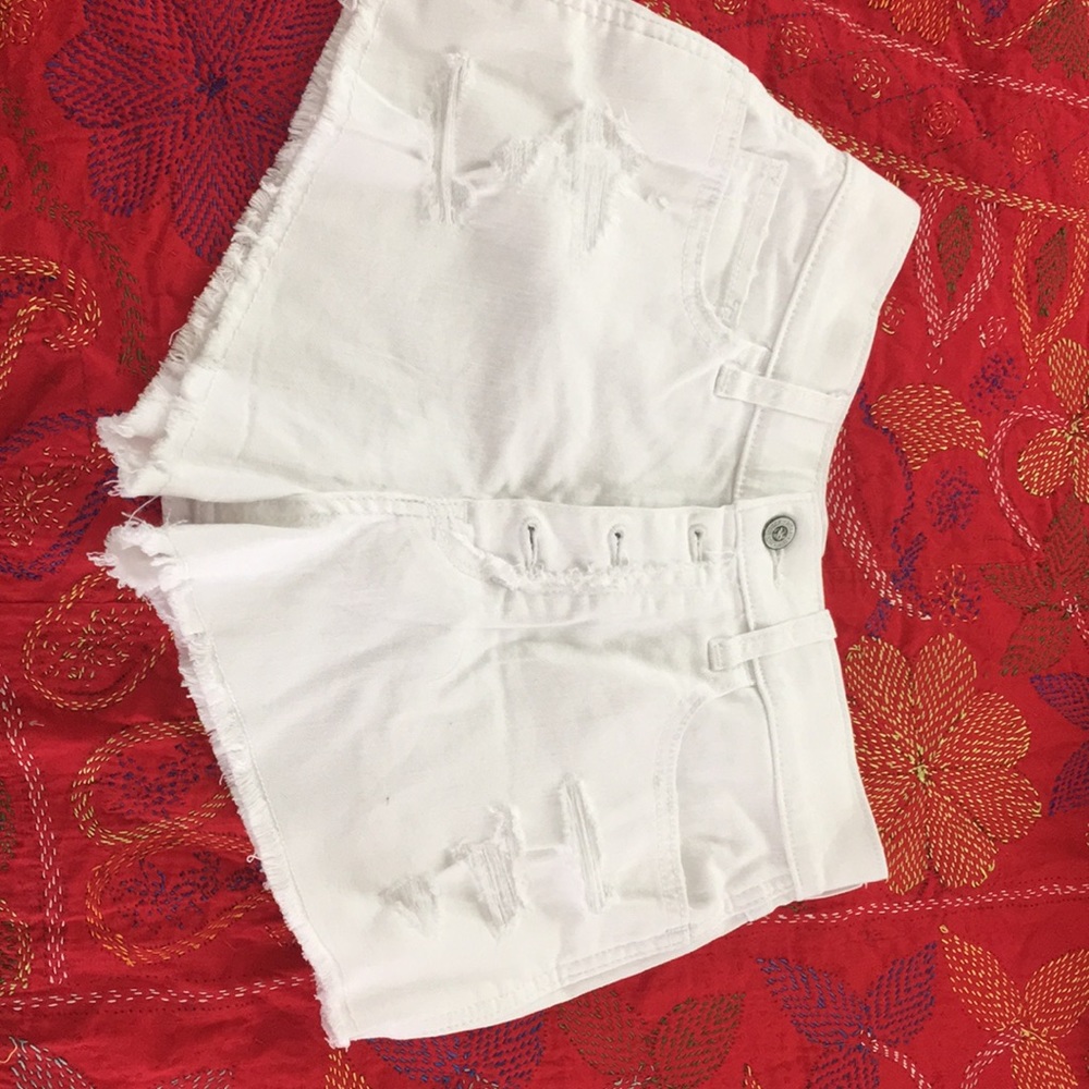 white high rise shorts